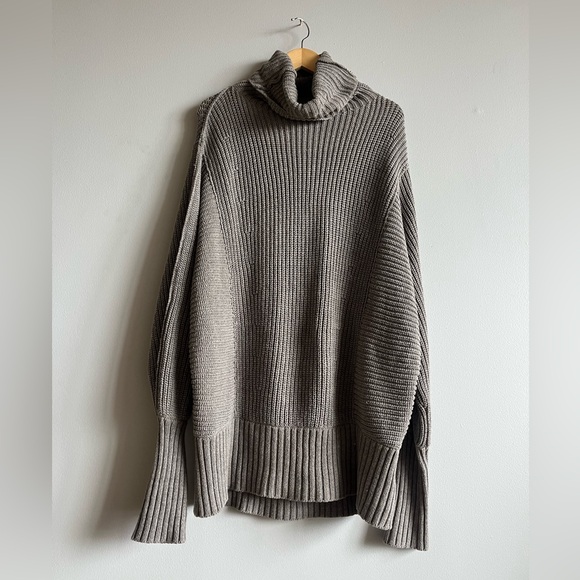 Free People Cocoa sweater in grey - Picture 4 of 8